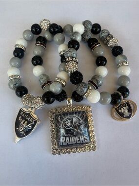 RAIDERS Black & Gray Beaded Charm Bracelet Set